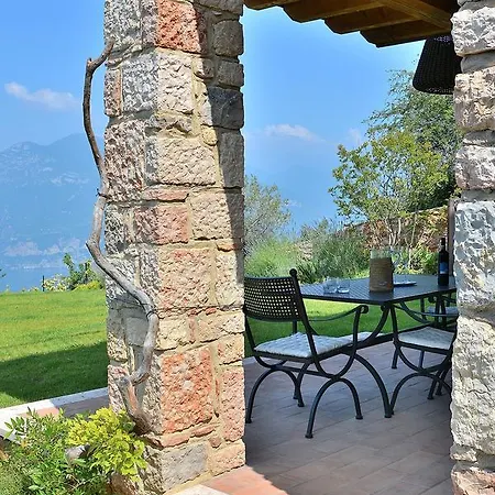 Il Cerro Brenzone sul Garda